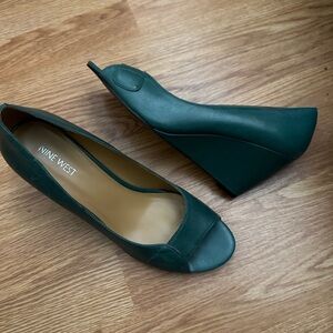 Nine West Dark Green Peep Toe Wedges